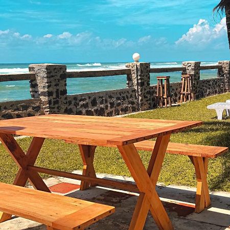 Nu-Vin Beach Hotel Ahangama Ngoại thất bức ảnh