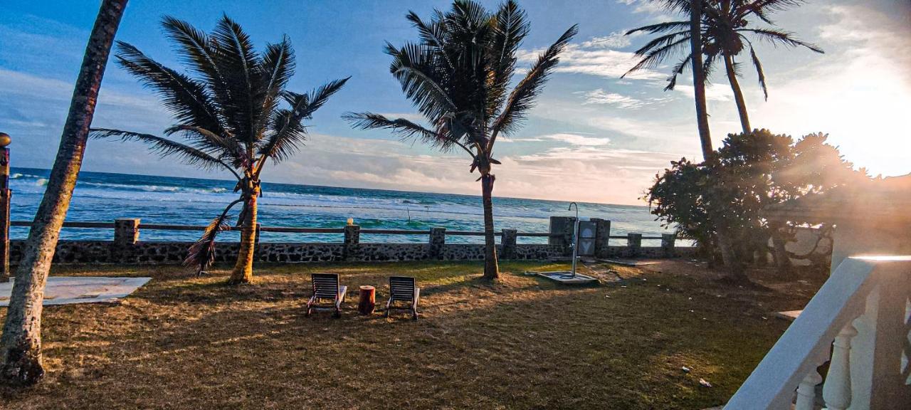 Nu-Vin Beach Hotel Ahangama Ngoại thất bức ảnh