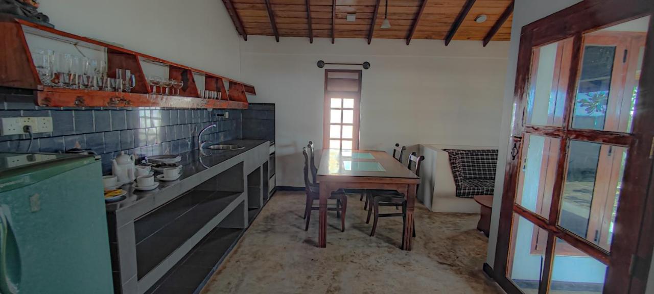 Nu-Vin Beach Hotel Ahangama Ngoại thất bức ảnh