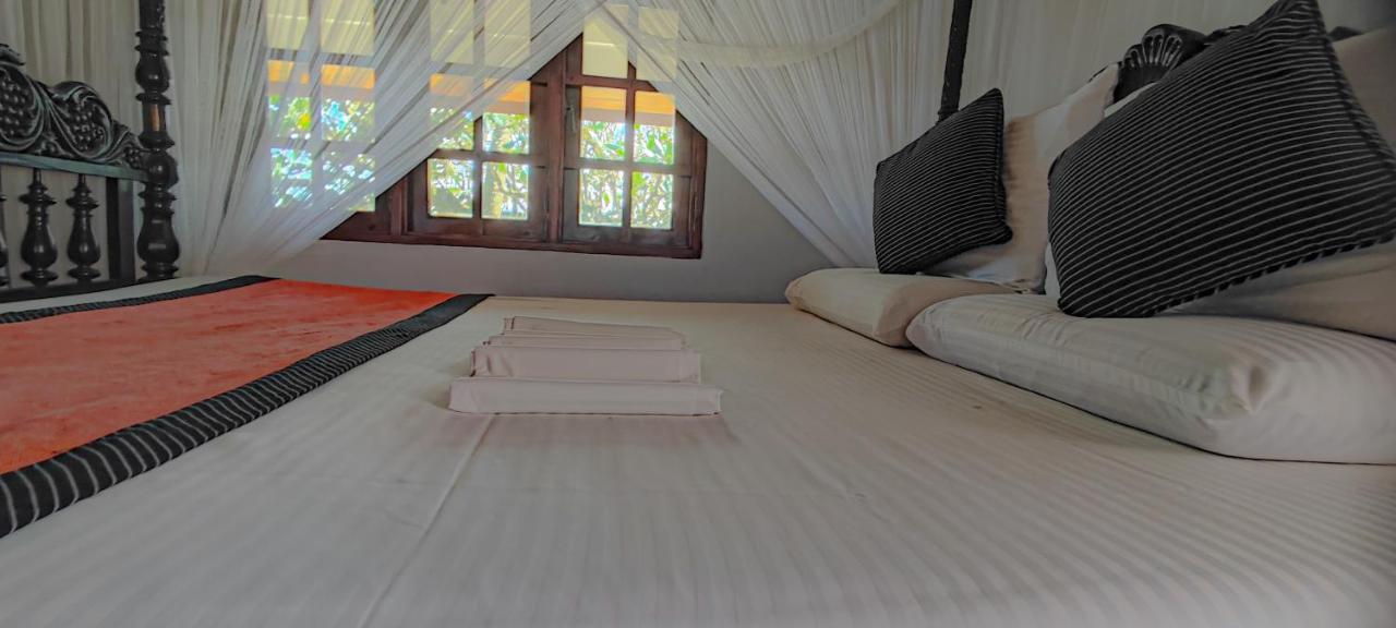 Nu-Vin Beach Hotel Ahangama Ngoại thất bức ảnh