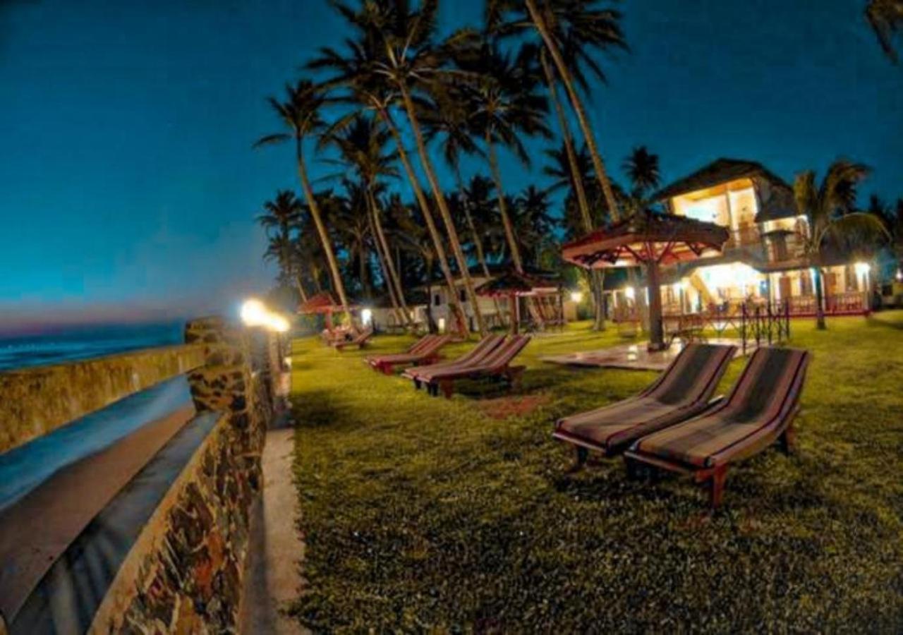 Nu-Vin Beach Hotel Ahangama Ngoại thất bức ảnh