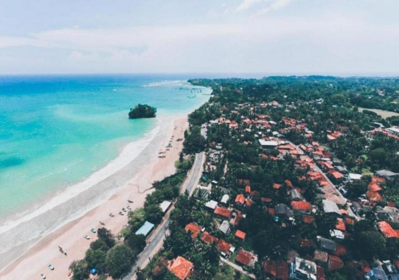 Nu-Vin Beach Hotel Ahangama Ngoại thất bức ảnh