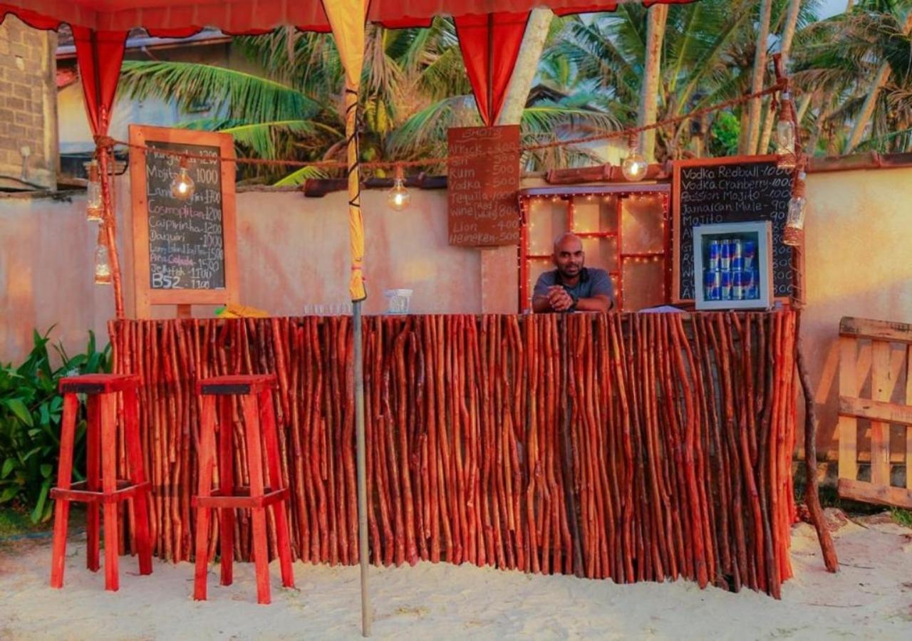 Nu-Vin Beach Hotel Ahangama Ngoại thất bức ảnh