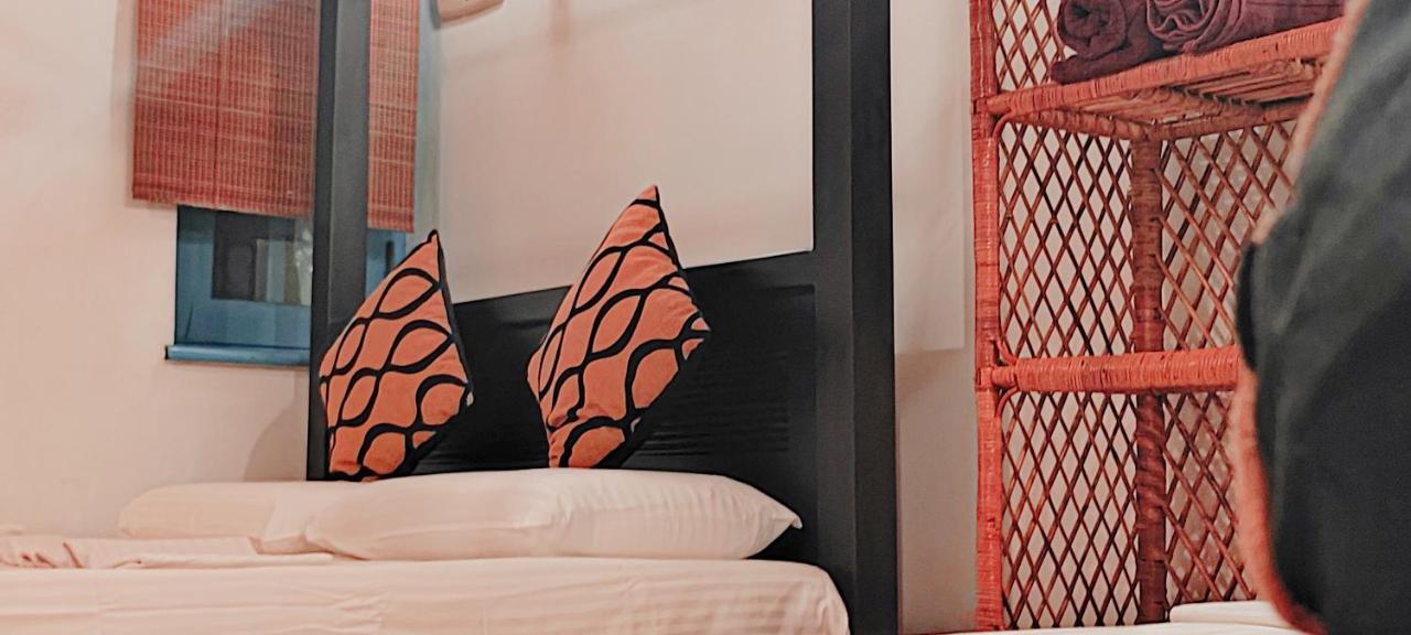 Nu-Vin Beach Hotel Ahangama Ngoại thất bức ảnh