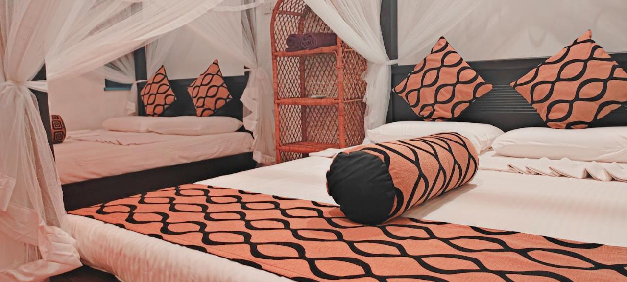 Nu-Vin Beach Hotel Ahangama Ngoại thất bức ảnh