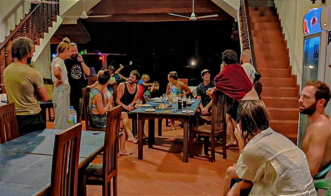 Nu-Vin Beach Hotel Ahangama Ngoại thất bức ảnh
